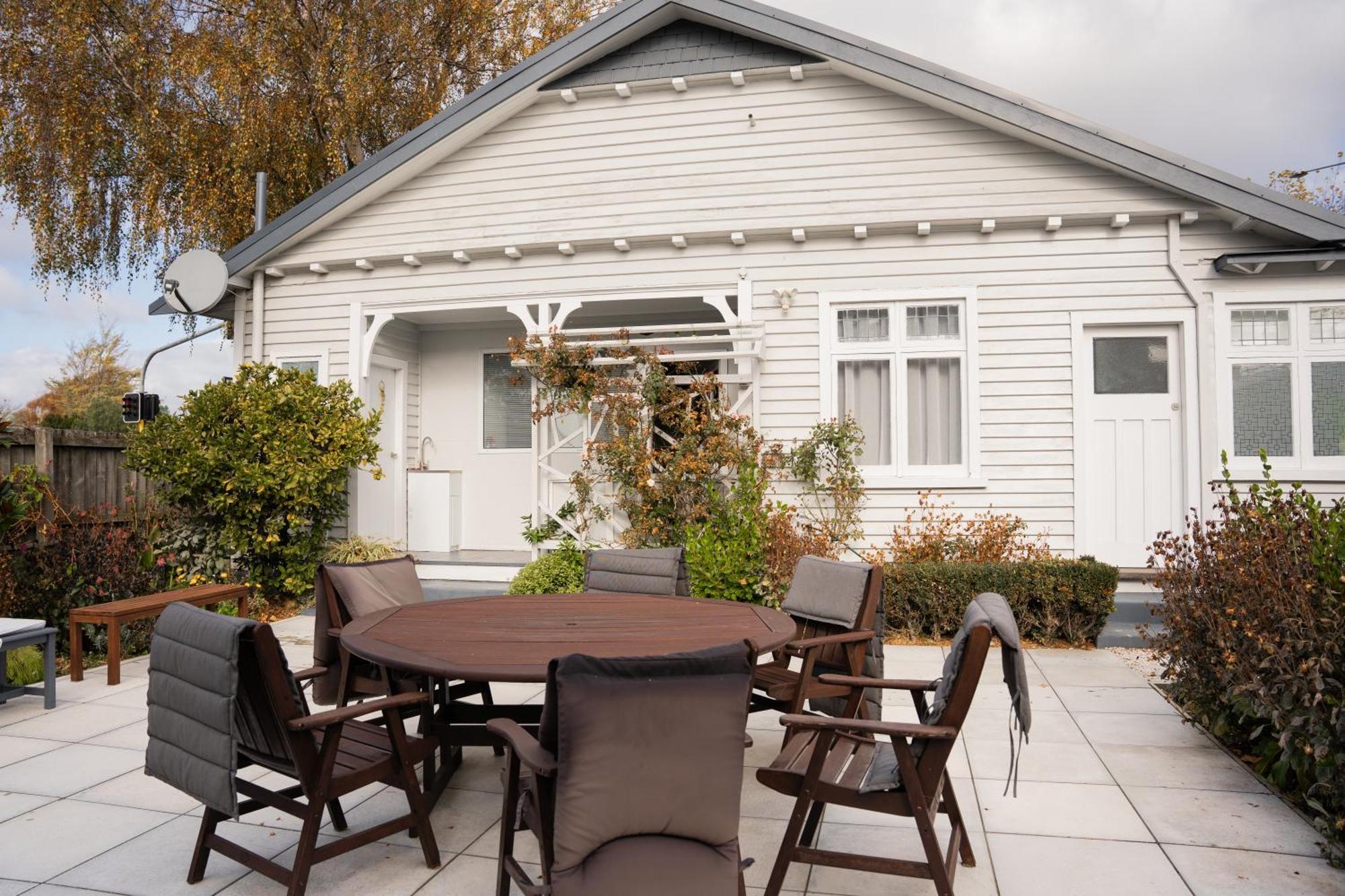 Charming 1920S Villa On Bealey Ave Christchurch Extérieur photo